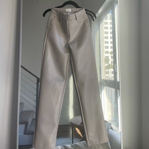 Aritzia ‘Melina’ Pant - Never Worn size 00